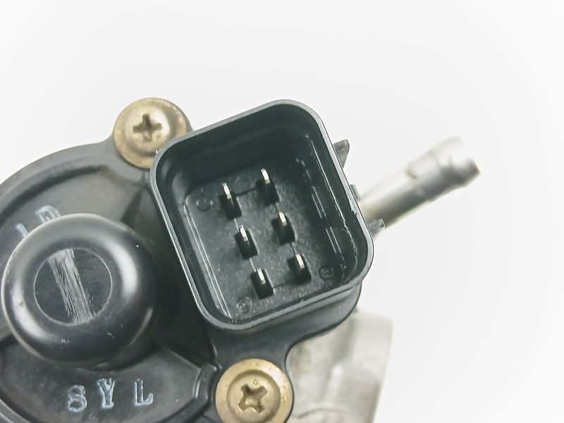 Recambio de caja mariposa para mitsubishi carisma (da_) 1.8 16v gdi (da2a) referencia OEM IAM MD628187  