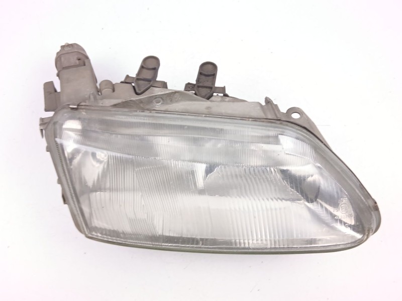 Recambio de faro derecho para renault laguna i (b56_, 556_) 1.8 (b56z) referencia OEM IAM 7701038262  