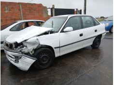 opel astra f sedán (t92) del año 1992