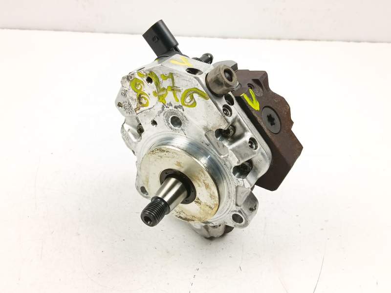 Recambio de bomba inyectora diesel para bmw 3 (e90) 320 d referencia OEM IAM 7788670  0445010045