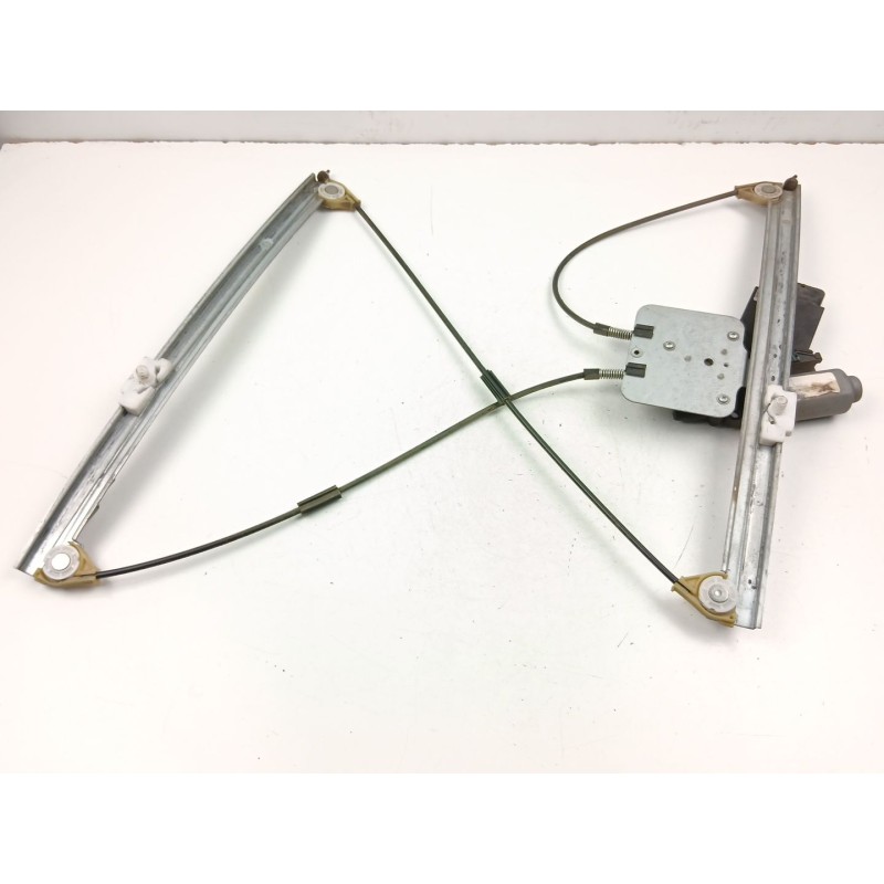 Recambio de elevalunas delantero izquierdo para renault laguna ii (bg0/1_) 2.2 dci (bg0f) referencia OEM IAM 8200722832  