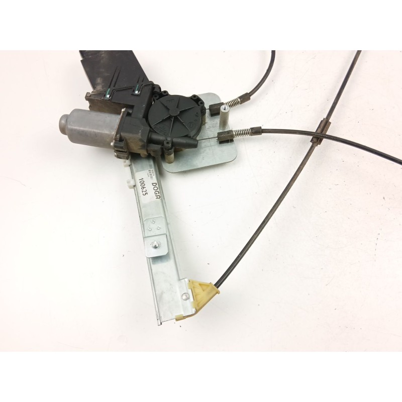 Recambio de elevalunas delantero izquierdo para renault laguna ii (bg0/1_) 2.2 dci (bg0f) referencia OEM IAM 8200722832  