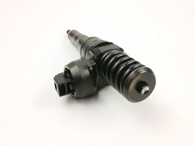 Recambio de inyectores juego para seat leon (1p1) 1.9 tdi referencia OEM IAM 038130073AG  