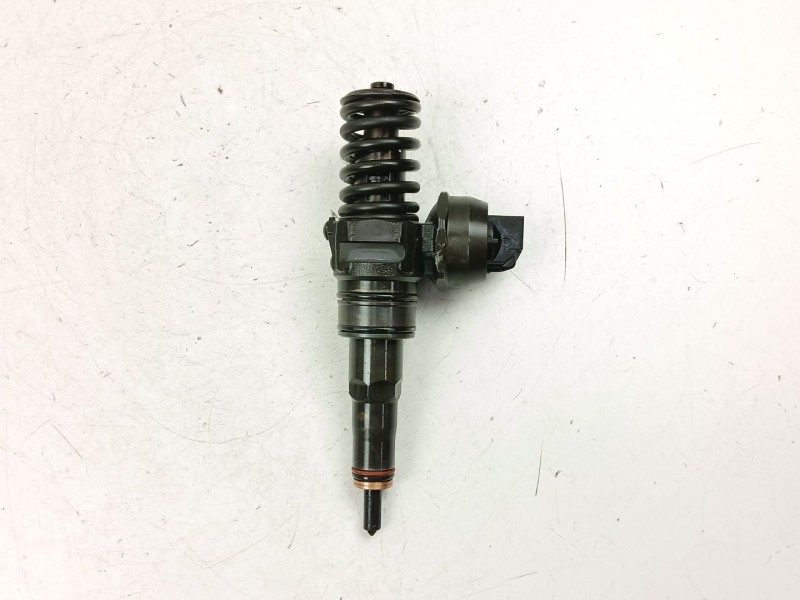 Recambio de inyectores juego para seat leon (1p1) 1.9 tdi referencia OEM IAM 038130073AG  