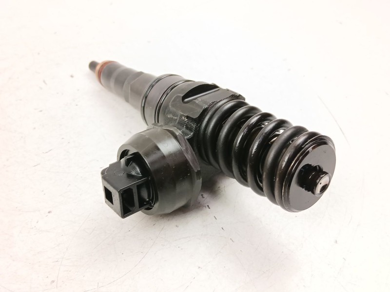 Recambio de inyectores juego para seat leon (1p1) 1.9 tdi referencia OEM IAM 038130073AG  