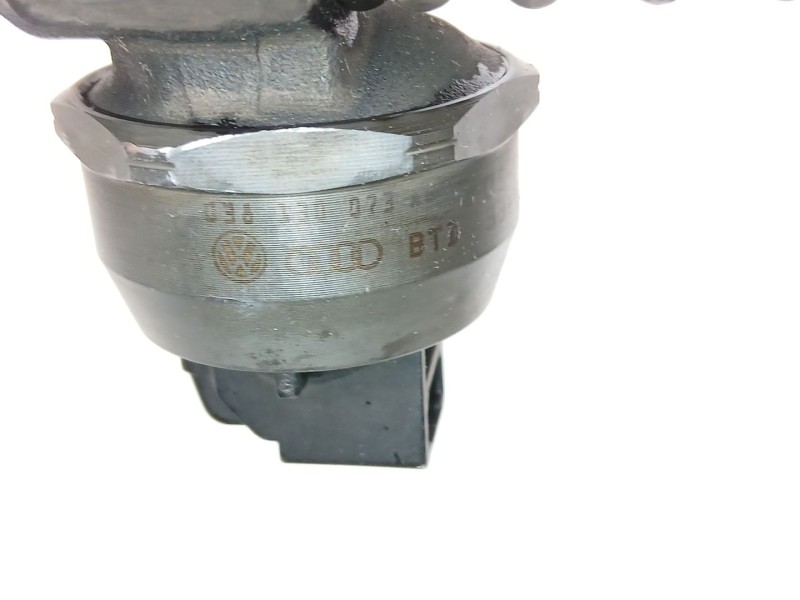 Recambio de inyectores juego para seat leon (1p1) 1.9 tdi referencia OEM IAM 038130073AG  