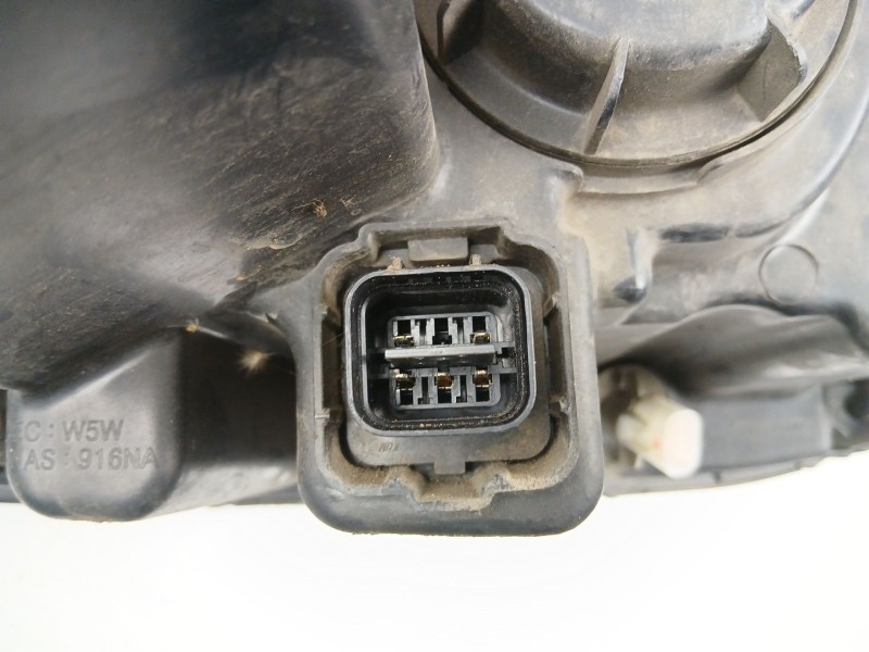 Recambio de faro izquierdo para kia sorento i (jc) 2.5 crdi referencia OEM IAM 921013E060  