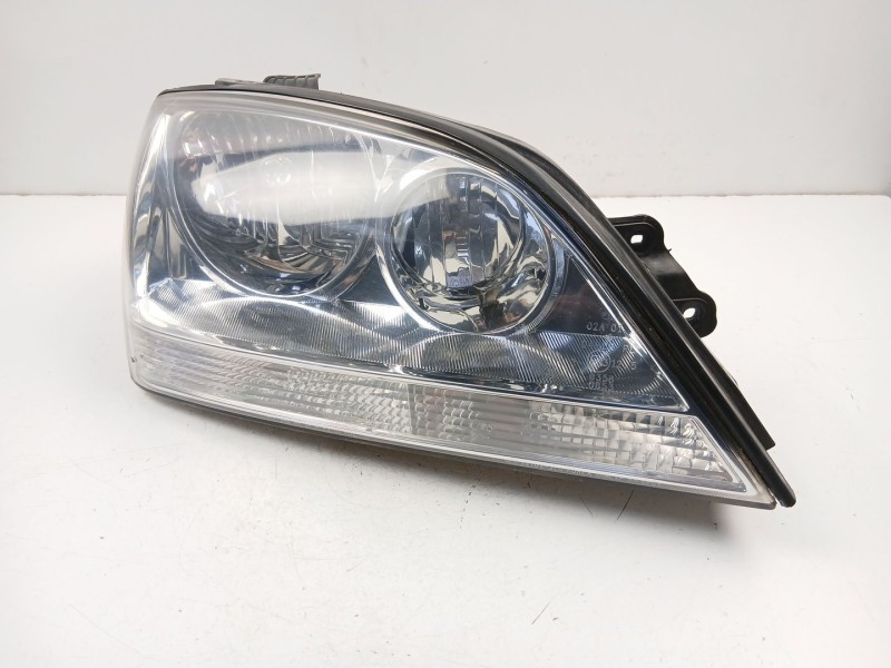 Recambio de faro derecho para kia sorento i (jc) 2.5 crdi referencia OEM IAM 921023E060  