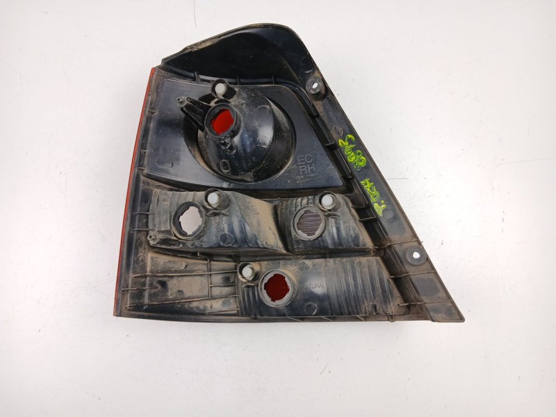 Recambio de piloto trasero izquierdo para kia sorento i (jc) 2.5 crdi referencia OEM IAM 924013E010  