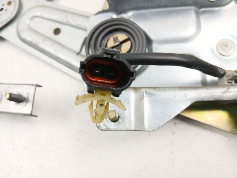 Recambio de elevalunas trasero izquierdo para kia sorento i (jc) 2.5 crdi referencia OEM IAM 834503E000  