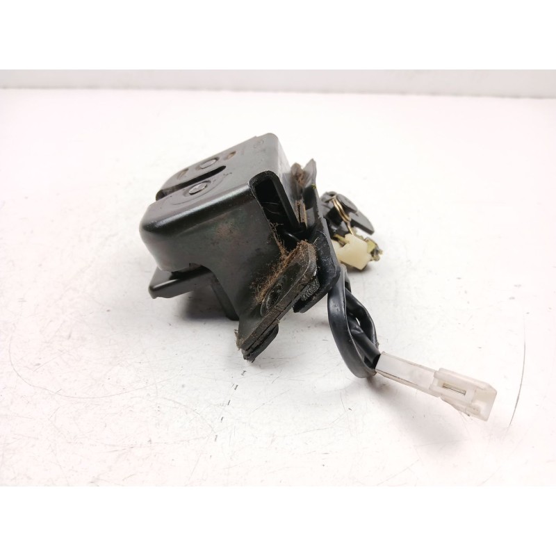 Recambio de cerradura maletero porton para kia sorento i (jc) 2.5 crdi referencia OEM IAM 812303E000  