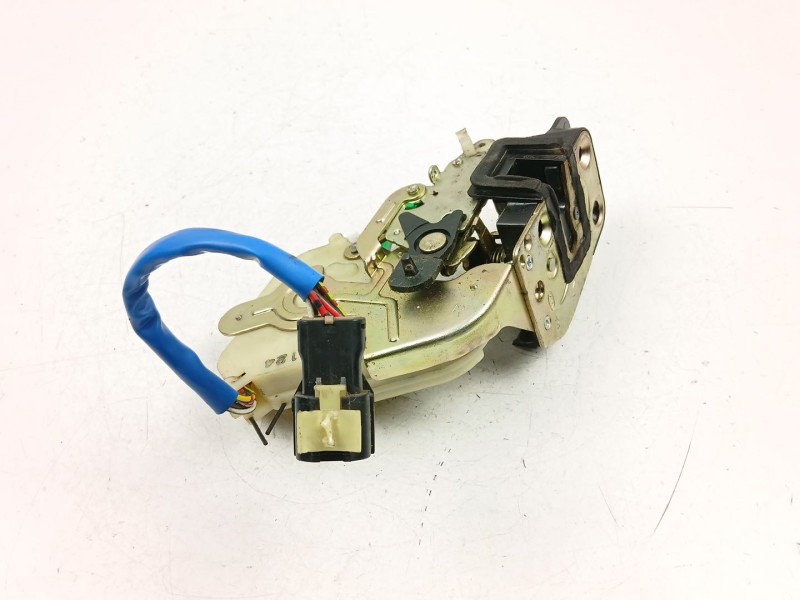 Recambio de cerradura puerta trasera derecha para kia sorento i (jc) 2.5 crdi referencia OEM IAM 814203E010  