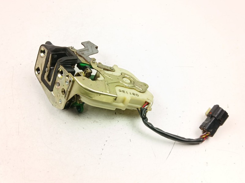 Recambio de cerradura puerta delantera izquierda para kia sorento i (jc) 2.5 crdi referencia OEM IAM 813103E010  