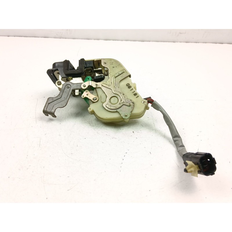 Recambio de cerradura puerta delantera derecha para kia sorento i (jc) 2.5 crdi referencia OEM IAM 813203E010  