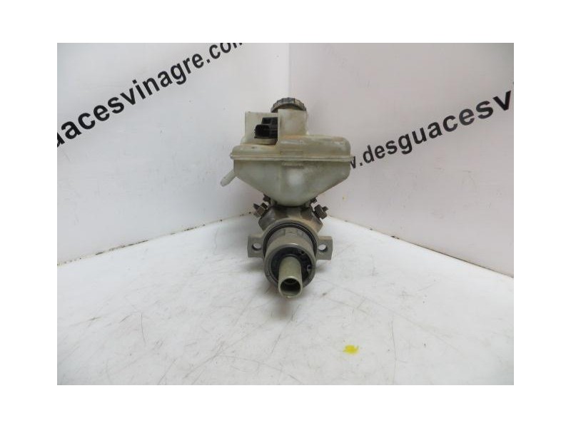 Recambio de bomba de freno : ford transit : 2.0 td 85 cv --f3fa-- [2004] para ford transit 2.0 td 85 cv --f3fa-- referencia OEM 