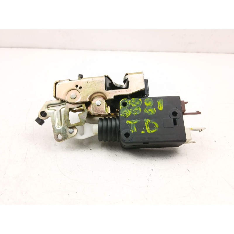 Recambio de cerradura puerta trasera derecha para peugeot 106 ii (1a_, 1c_) 1.4 i referencia OEM IAM 913846  