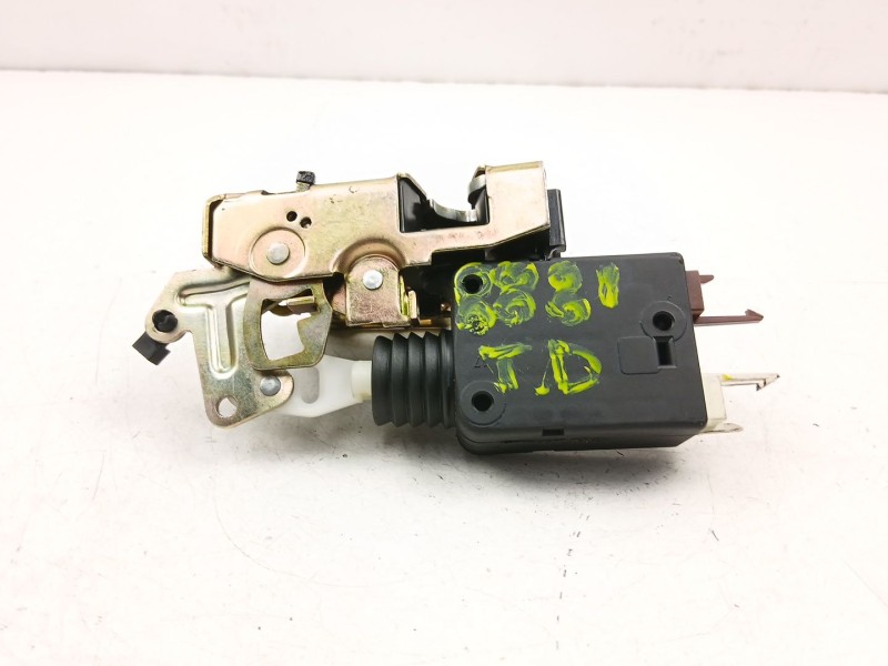 Recambio de cerradura puerta trasera derecha para peugeot 106 ii (1a_, 1c_) 1.4 i referencia OEM IAM 913846  