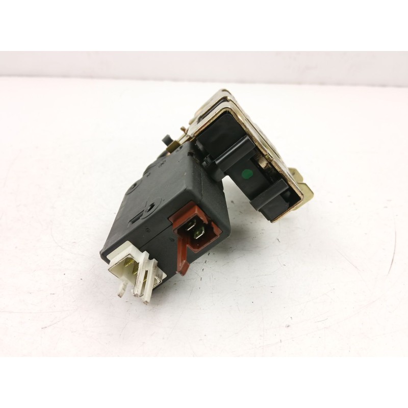 Recambio de cerradura puerta delantera derecha para peugeot 106 ii (1a_, 1c_) 1.4 i referencia OEM IAM 913687  