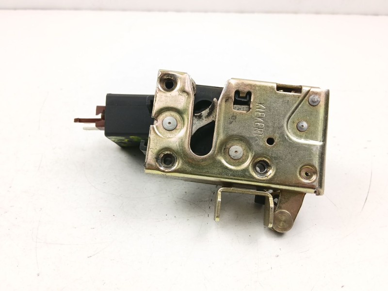 Recambio de cerradura puerta delantera derecha para peugeot 106 ii (1a_, 1c_) 1.4 i referencia OEM IAM 913687  