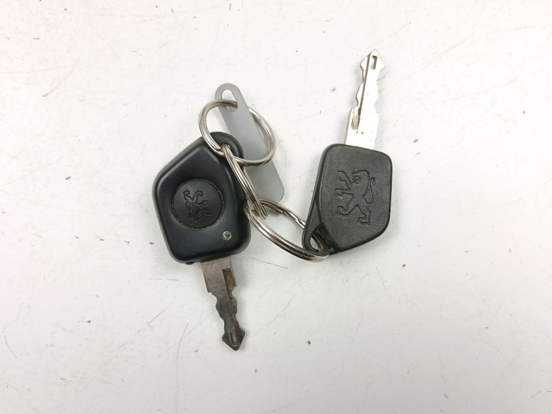 Recambio de conmutador de arranque para peugeot 106 ii (1a_, 1c_) 1.4 i referencia OEM IAM 416292  