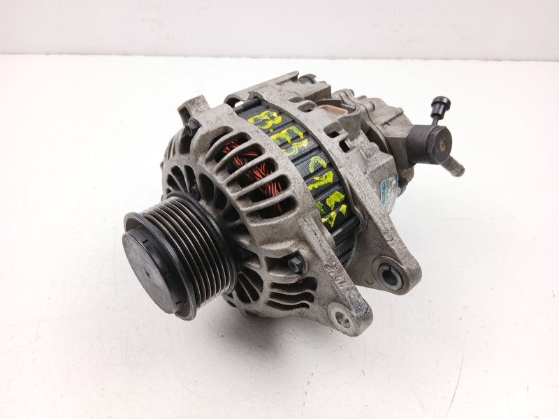Recambio de alternador para kia sorento i (jc) 2.5 crdi referencia OEM IAM 373004A110  