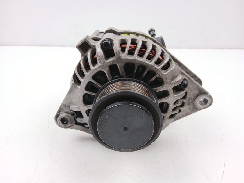 Recambio de alternador para kia sorento i (jc) 2.5 crdi referencia OEM IAM 373004A110  