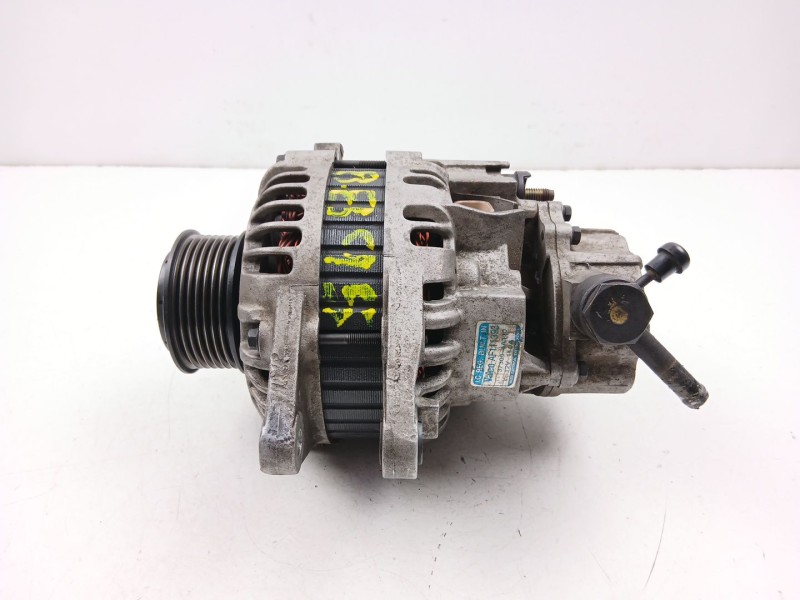 Recambio de alternador para kia sorento i (jc) 2.5 crdi referencia OEM IAM 373004A110  