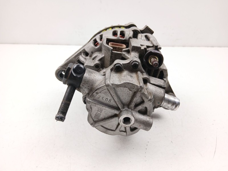 Recambio de alternador para kia sorento i (jc) 2.5 crdi referencia OEM IAM 373004A110  