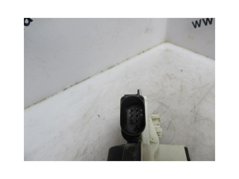 Recambio de cerradura pta. del. izq. : seat ibiza : 1.9 tdi -bls (104,72cv) 3p [2008] para seat ibiza 1.9 tdi -bls  3p referenci