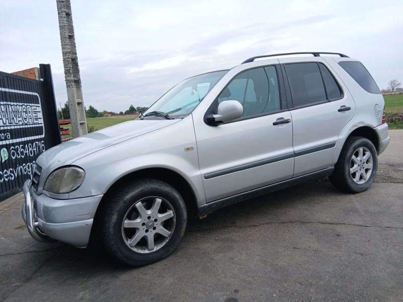 mercedes-benz clase m (w163) del año 1999