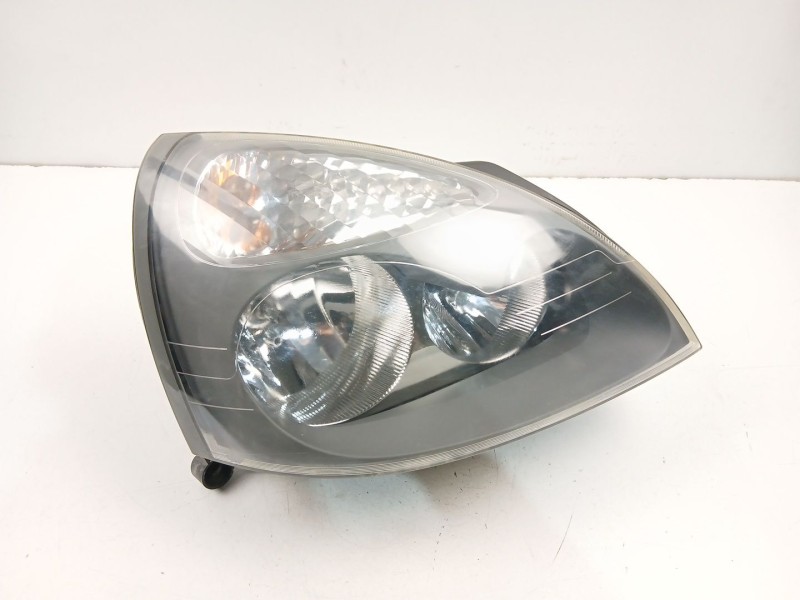 Recambio de faro derecho para renault clio ii (bb_, cb_) 1.5 dci (b/cb07) referencia OEM IAM 8200478985  