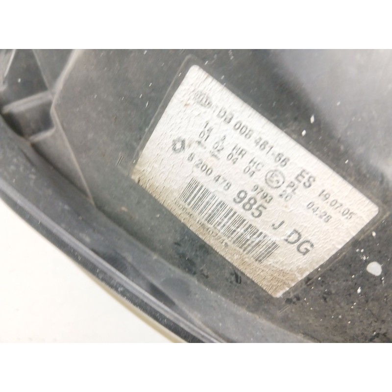Recambio de faro derecho para renault clio ii (bb_, cb_) 1.5 dci (b/cb07) referencia OEM IAM 8200478985  