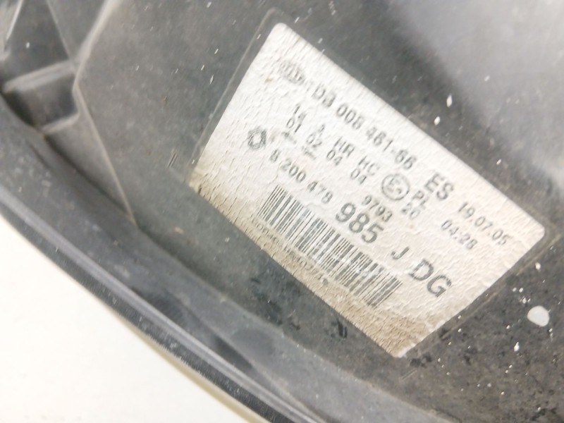 Recambio de faro derecho para renault clio ii (bb_, cb_) 1.5 dci (b/cb07) referencia OEM IAM 8200478985  