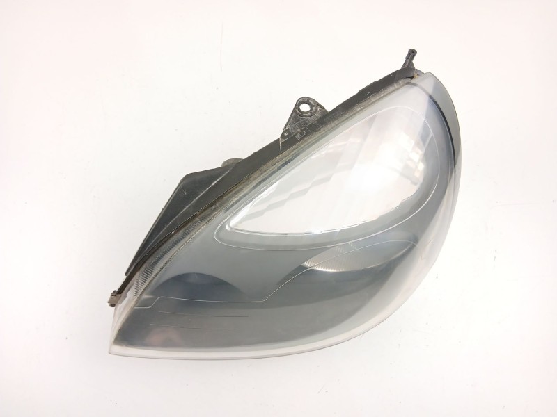 Recambio de faro izquierdo para renault clio ii (bb_, cb_) 1.5 dci (b/cb07) referencia OEM IAM 8200478984  
