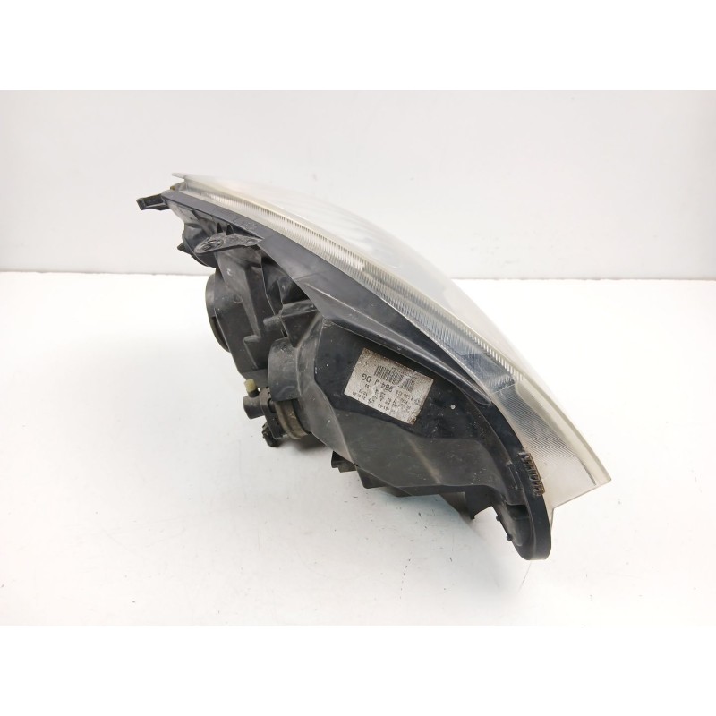 Recambio de faro izquierdo para renault clio ii (bb_, cb_) 1.5 dci (b/cb07) referencia OEM IAM 8200478984  
