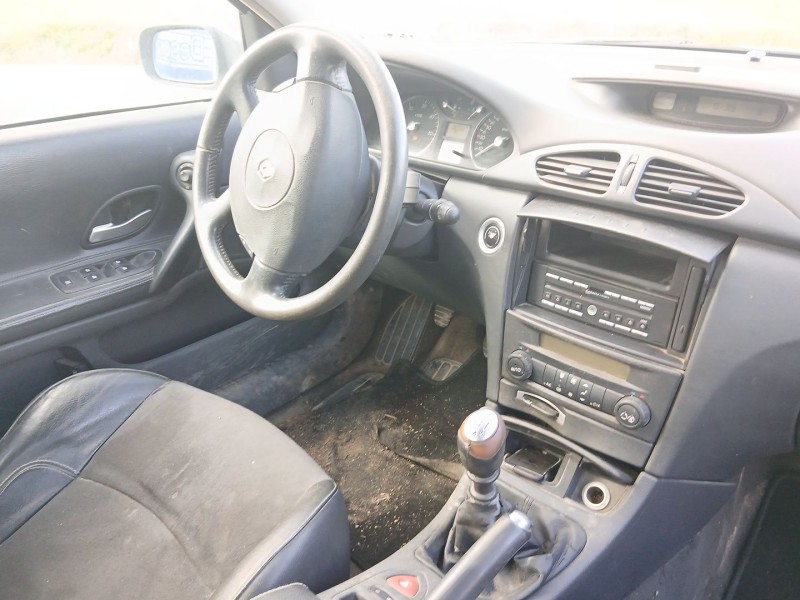 renault laguna ii (bg0/1_) del año 2001