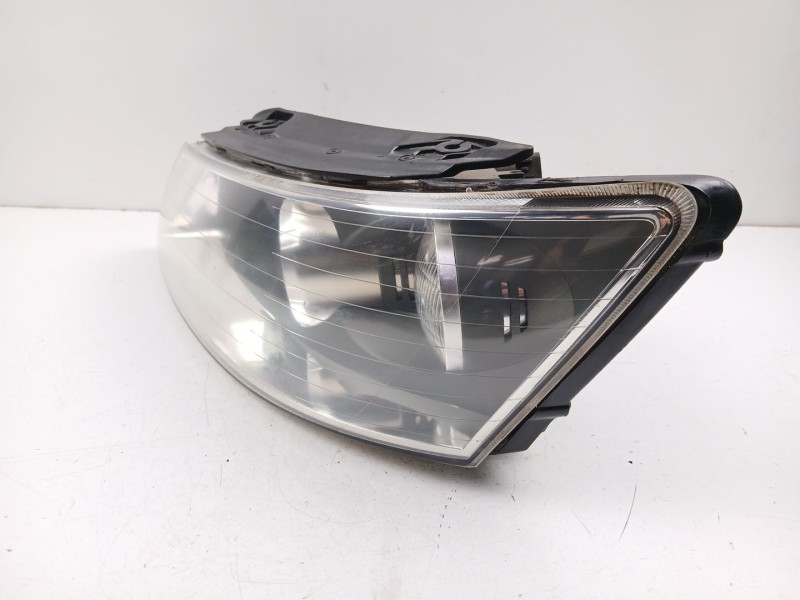 Recambio de faro izquierdo para hyundai sonata v (nf) 2.0 crdi referencia OEM IAM 921013K110  