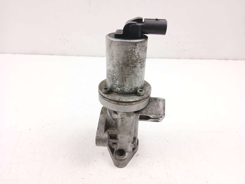 Recambio de valvula egr para kia sorento i (jc) 2.5 crdi referencia OEM IAM 284104A100  