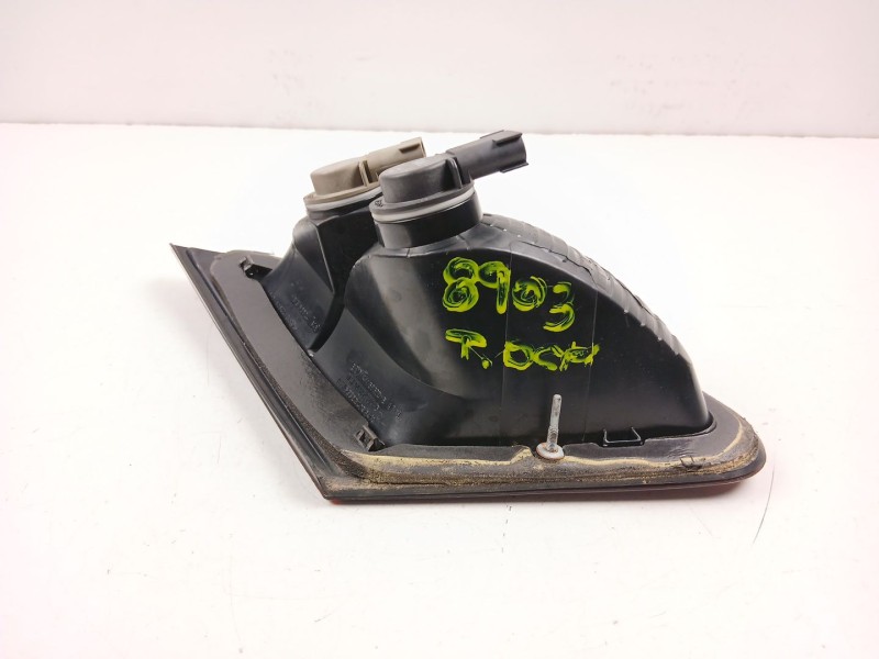 Recambio de piloto porton derecho para chrysler sebring (js) 2.0 crd referencia OEM IAM 4389494AD  