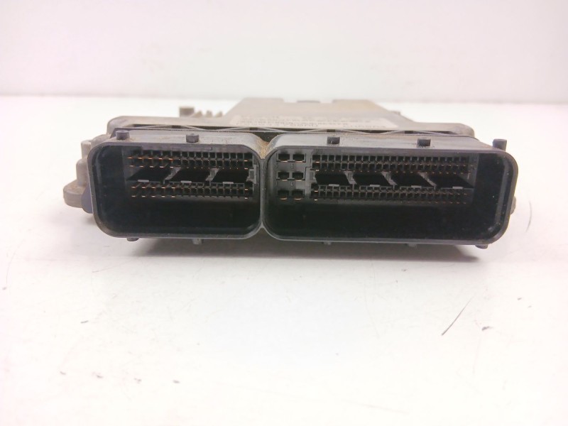 Recambio de centralita para chrysler sebring (js) 2.0 crd referencia OEM IAM 5033700AD 05033700AD 0281013446