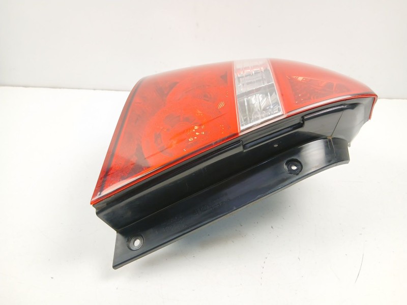 Recambio de piloto trasero izquierdo para chevrolet aveo / kalos sedán (t250, t255) 1.4 referencia OEM IAM 96650614  