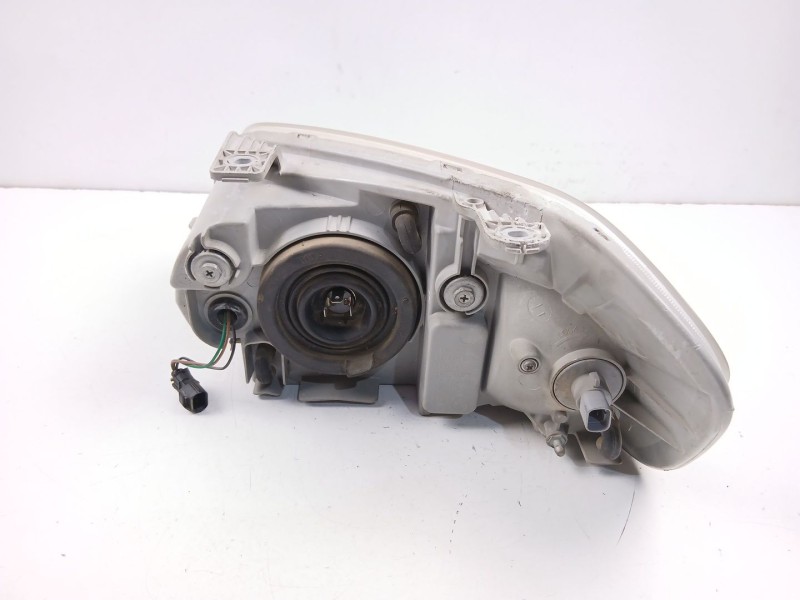 Recambio de faro derecho para chevrolet aveo / kalos sedán (t250, t255) 1.4 referencia OEM IAM 96650522  