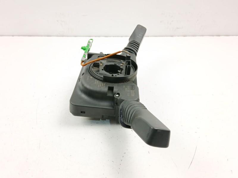 Recambio de mando luces y limpias para opel astra h (a04) 1.7 cdti (l48) referencia OEM IAM 13197719  