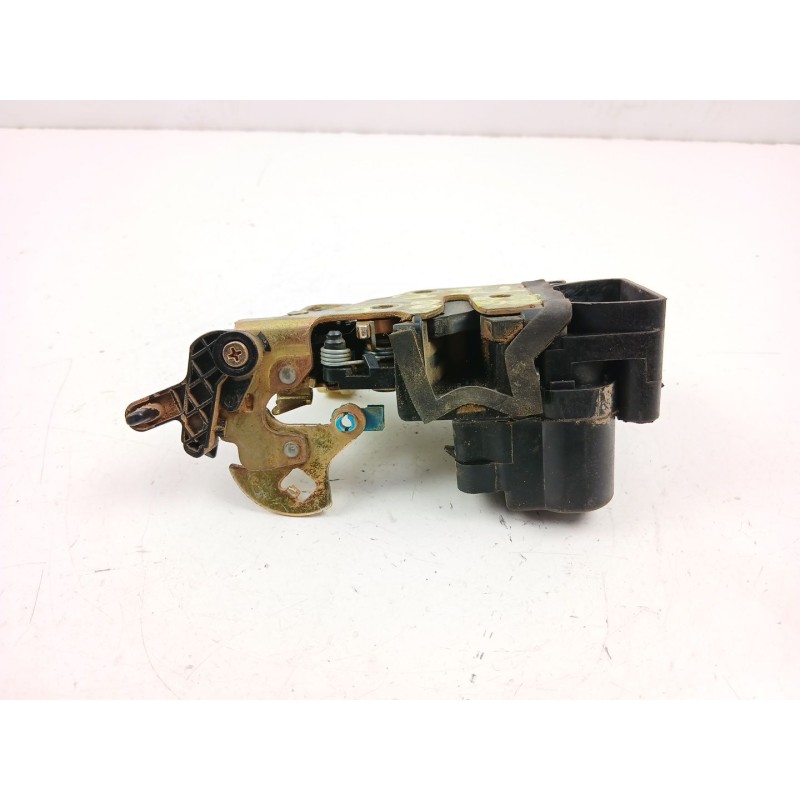 Recambio de cerradura puerta trasera izquierda para chevrolet aveo / kalos sedán (t250, t255) 1.4 referencia OEM IAM 96801709  