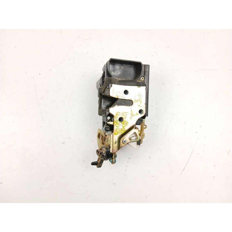 Recambio de cerradura puerta trasera derecha para chevrolet aveo / kalos sedán (t250, t255) 1.4 referencia OEM IAM 96801710  