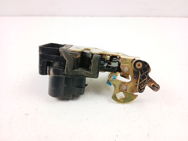 Recambio de cerradura puerta trasera derecha para chevrolet aveo / kalos sedán (t250, t255) 1.4 referencia OEM IAM 96801710  