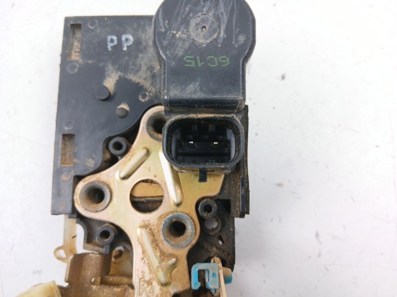 Recambio de cerradura puerta trasera derecha para chevrolet aveo / kalos sedán (t250, t255) 1.4 referencia OEM IAM 96801710  