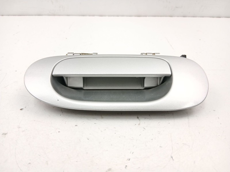 Recambio de manilla trasera izquierda para mitsubishi carisma (da_) 1.8 16v gdi (da2a) referencia OEM IAM MB927767  