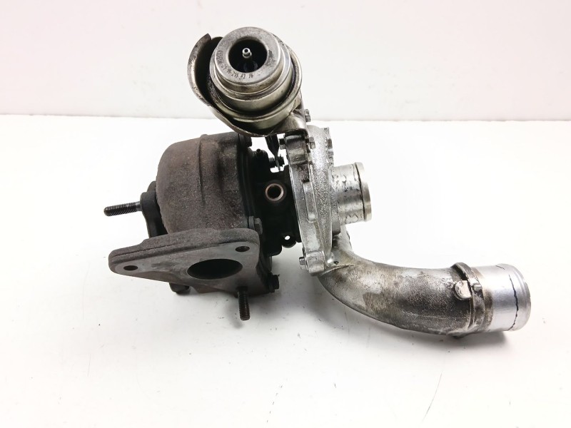 Recambio de turbo para renault laguna ii (bg0/1_) 1.9 dci (bg08, bg0g) referencia OEM IAM 8200114015  GT1749V