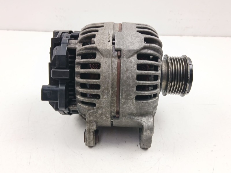 Recambio de alternador para chrysler sebring (js) 2.0 crd referencia OEM IAM 5033757AB  0124525128